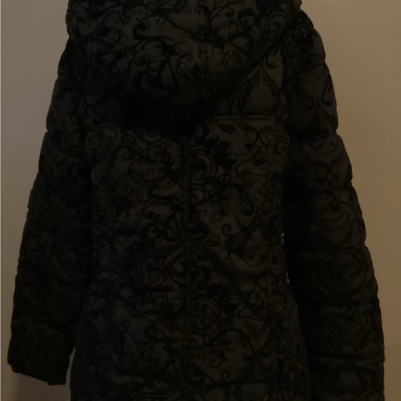 Black brocade-like jacket - Picture 2 of 8